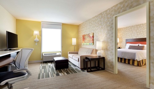 Suite, 1 King Bed, Non Smoking