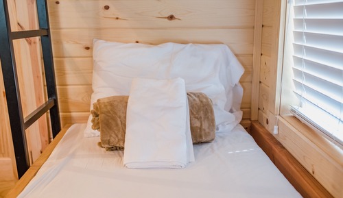 Cabin, Non Smoking, Kitchenette (No Pets, Linens Included)