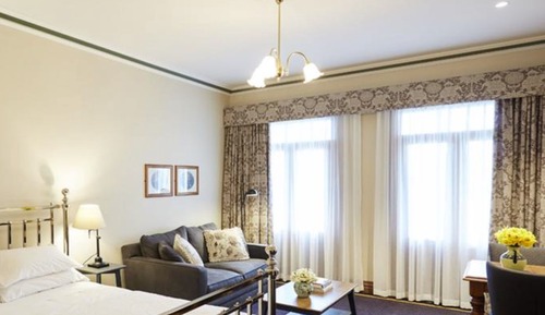 Deluxe King Room