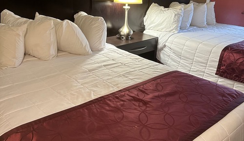 Double Room, Smoking
