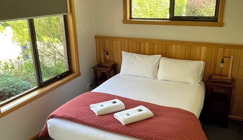 Standard Studio, 1 Queen Bed, Ensuite, Garden View (Skippers)