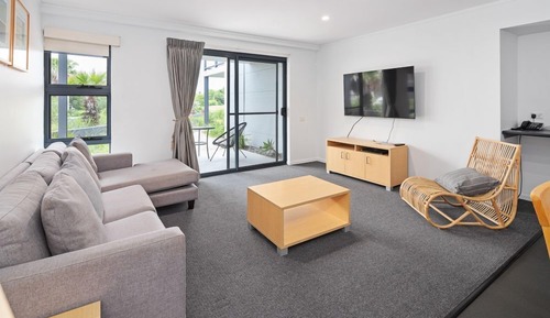 One Bedroom Spa Apartment