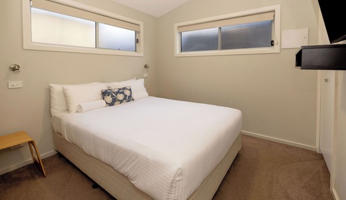 Two Bedroom Family Unit - 6 Berth (Linen Provided for Main Room ONLY - Photos Guide only)