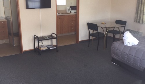 Standard Studio, Non Smoking, Kitchen (Queen Studio Unit)
