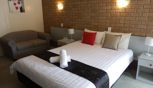 Queen Room 