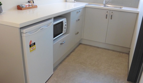 Studio Unit with Kitchenette
