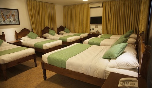 Shared Dormitory (Nuve Nueva)