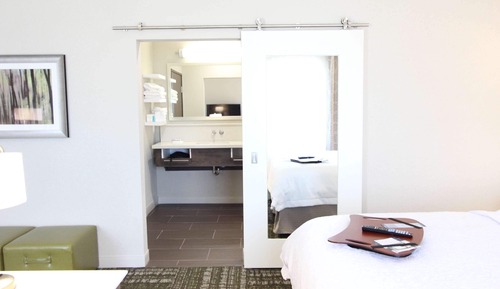 Studio, 1 King Bed, Refrigerator & Microwave