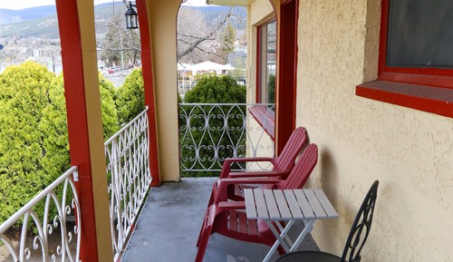 Two Bedroom Lakeview Studio (Located on second level)