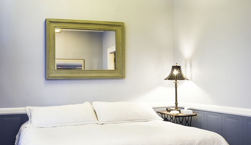 Deluxe Room, 1 King Bed, Refrigerator, City View