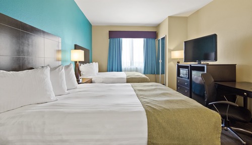 Standard Room, 2 Queen Beds, Accessible, Bathtub