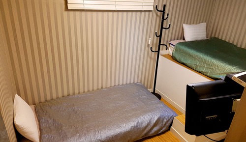 Twin Room (A)