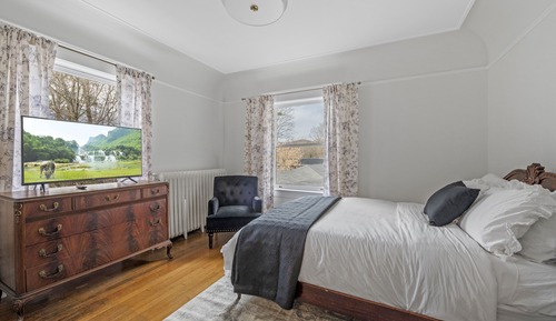 Mansion Room 1