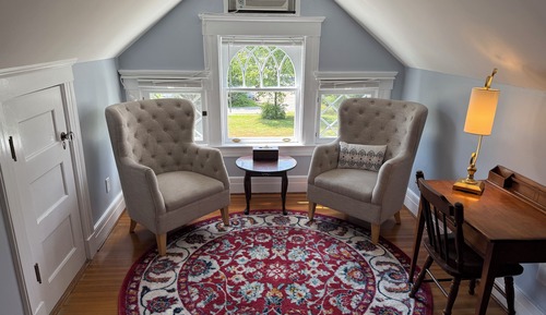 Mansion Room 10