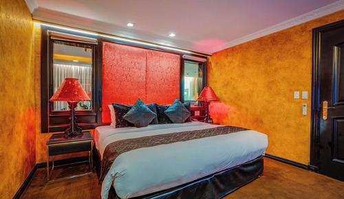 2 Bedrooms Balcony Suite