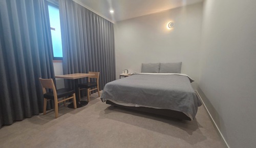 Standard Double Room, Non Smoking, Mountain View