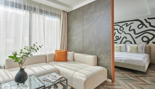 Premium Suite