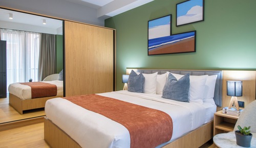 1-BR Premium Balcony Suite with Kitchen