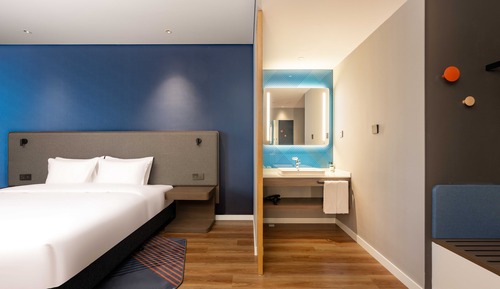 Room (Specialty)