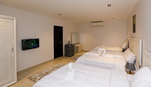 Family Room, Terrace, Mountain View