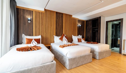 Junior Triple Room