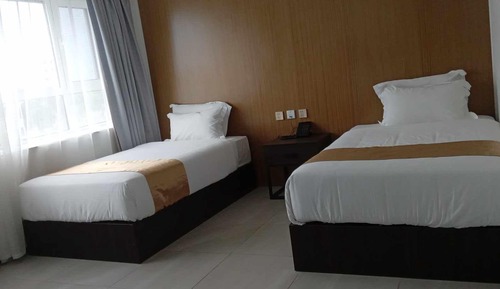 Standard Twin Room