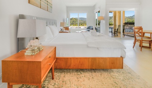 Deluxe Studio, 1 King Bed