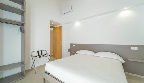 Exclusive Room