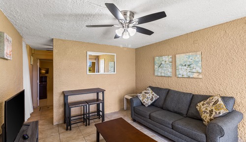 Condo, 1 Bedroom