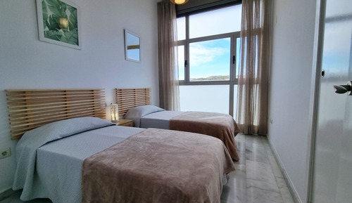Luxury Apartment, 3 Bedrooms, Sea View