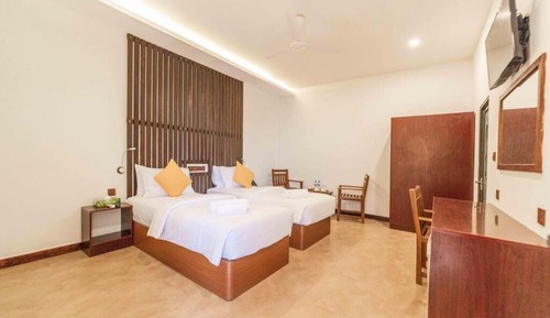 Deluxe Double or Twin Room