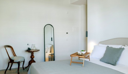 Deluxe Room, Balcony
