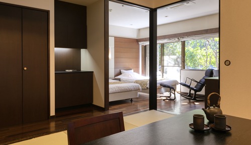 Deluxe Semi Western-Style with private indoor Hot Spring(TypeC)(Check-in by 6PM/Dinner until 7:30PM)