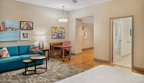Studio, 1 King Bed, Accessible (Mobility & Hearing)