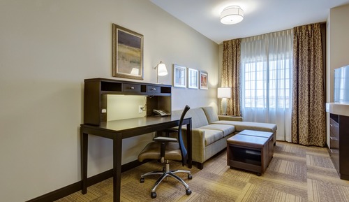 Studio Suite, 1 Queen Bed, Kitchen