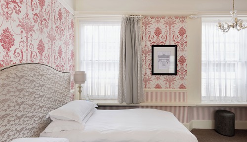Classic Twin Room