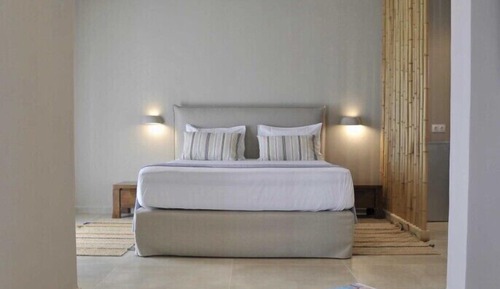 Sea View Suite