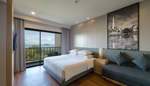 Premier Suite, 1 King Bed, Balcony, Sea View (39 SQM)