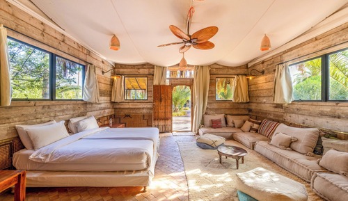 Signature Cabin