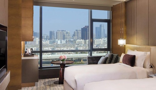 Classic Room, 2 Twin Beds, City View
