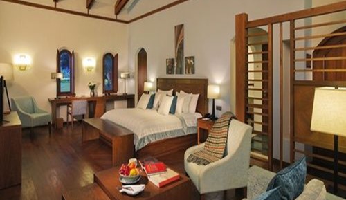 Junior Suite, 1 Bedroom, Non Smoking, Lake View