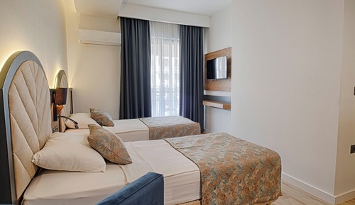 Standard Room, Balcony, Partial Sea View