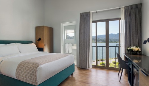 Deluxe Room, 1 Queen Bed