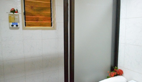 Garden View Twin Bed