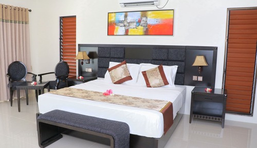 Luxury Room, 1 King Bed, Beach View