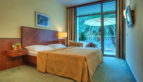 Double Room, Balcony, Garden View