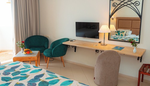 Standard Double Room, Balcony, Garden View