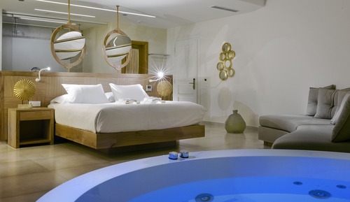Luxury Suite, Private Pool