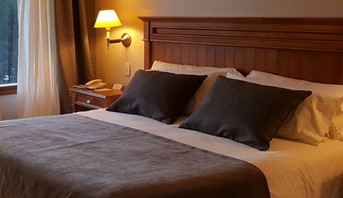 Suite, Lake View