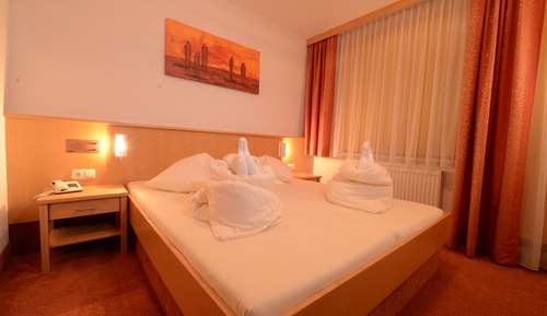 Classic Double Room, Balcony